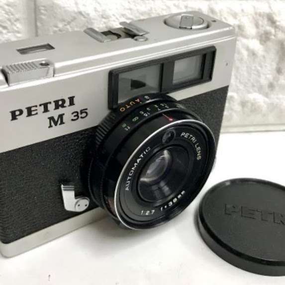 PETRI ペトリ M35 LENS 1:2.7 f=38mm コンパクトフィルムカメラ を買い取りました