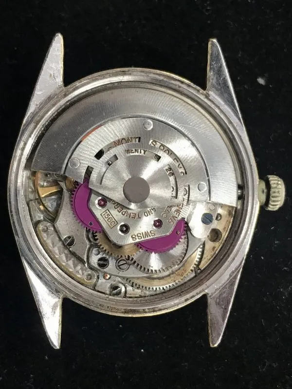 高級時計＝機械式？知られざる秘密を徹底解説！